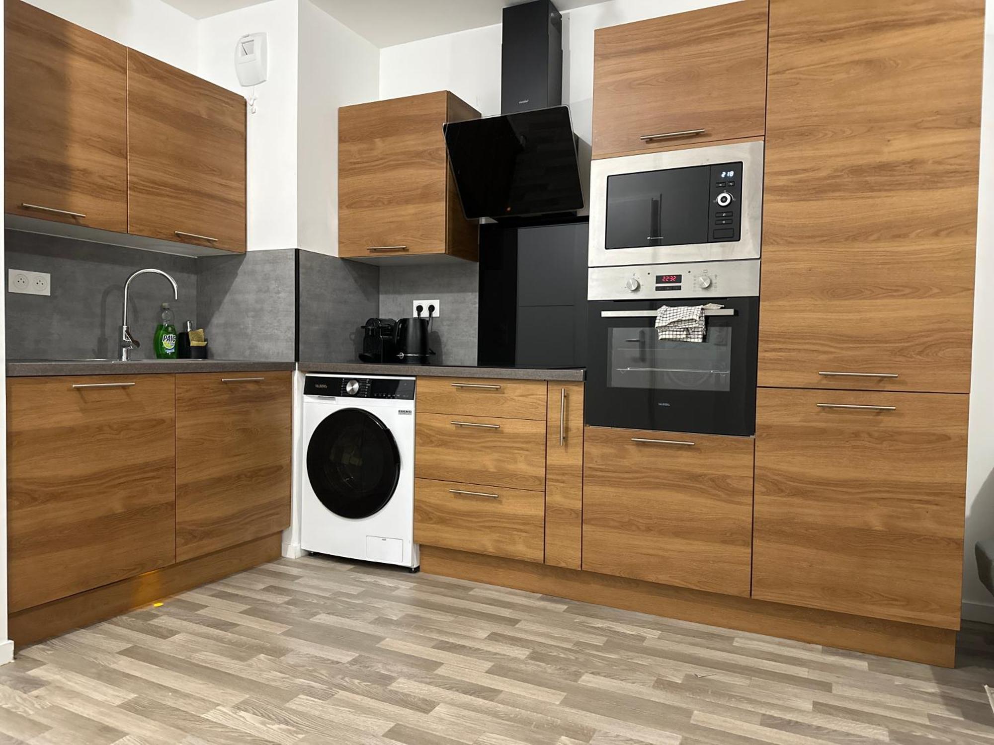 Agreable 2 Pieces Avec Balcon Et Parking Transports By Immo Kit Bnb Сарсель Екстер'єр фото